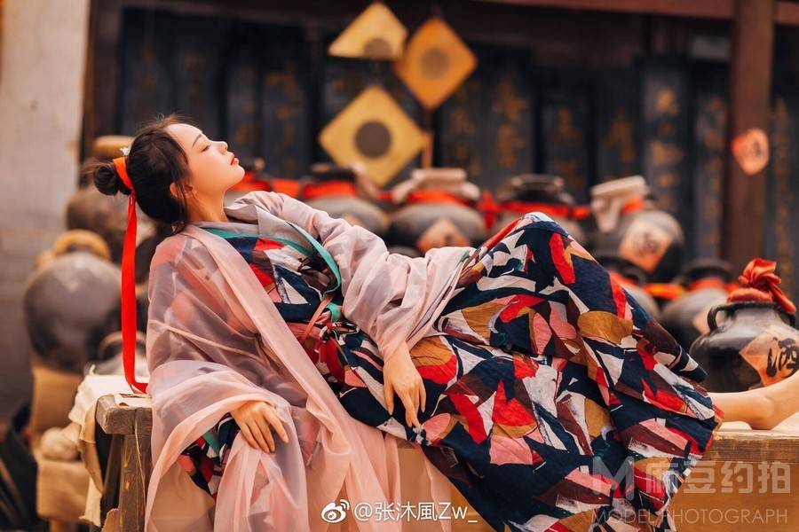 汉服模特