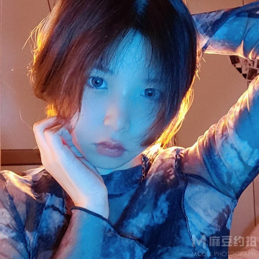 胶片模特