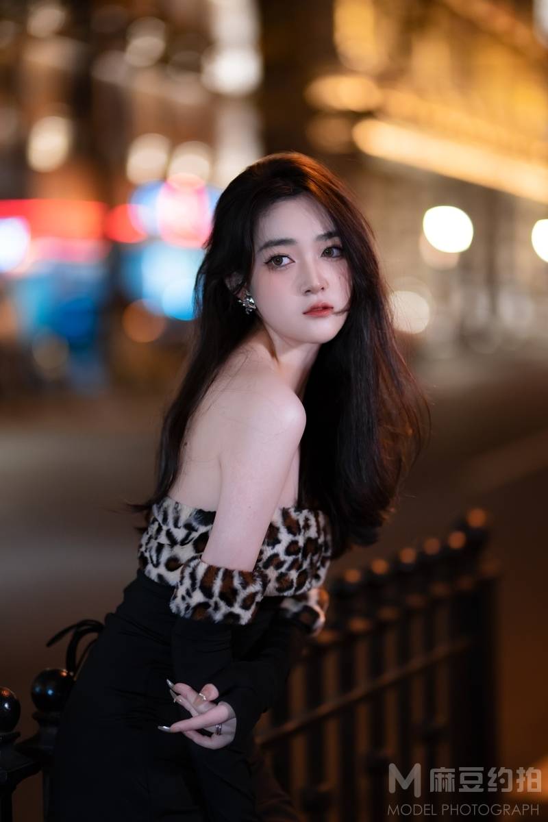 夜景模特