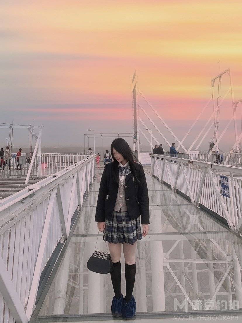 校园模特