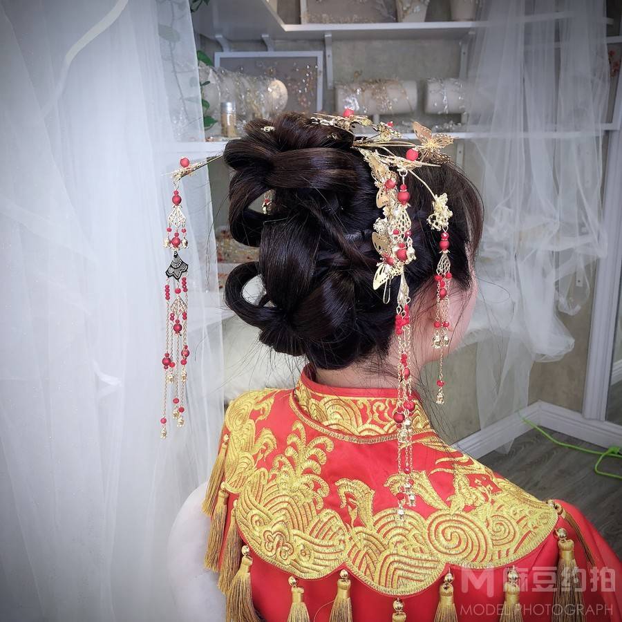 妆容模特