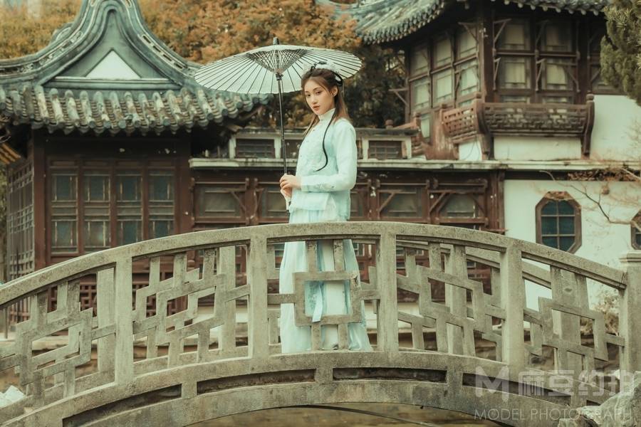 汉服模特