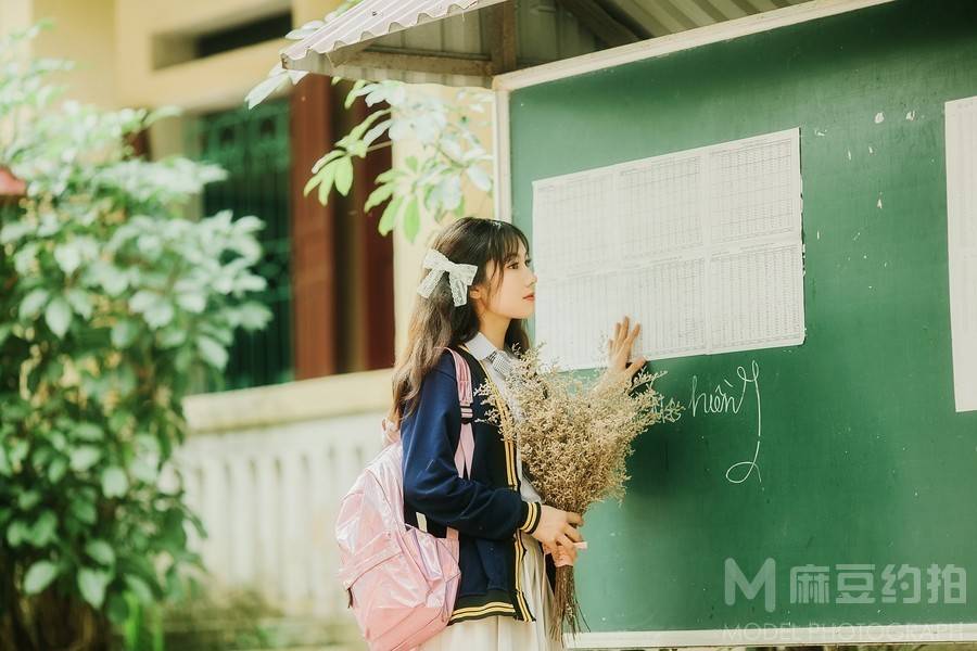 校园模特