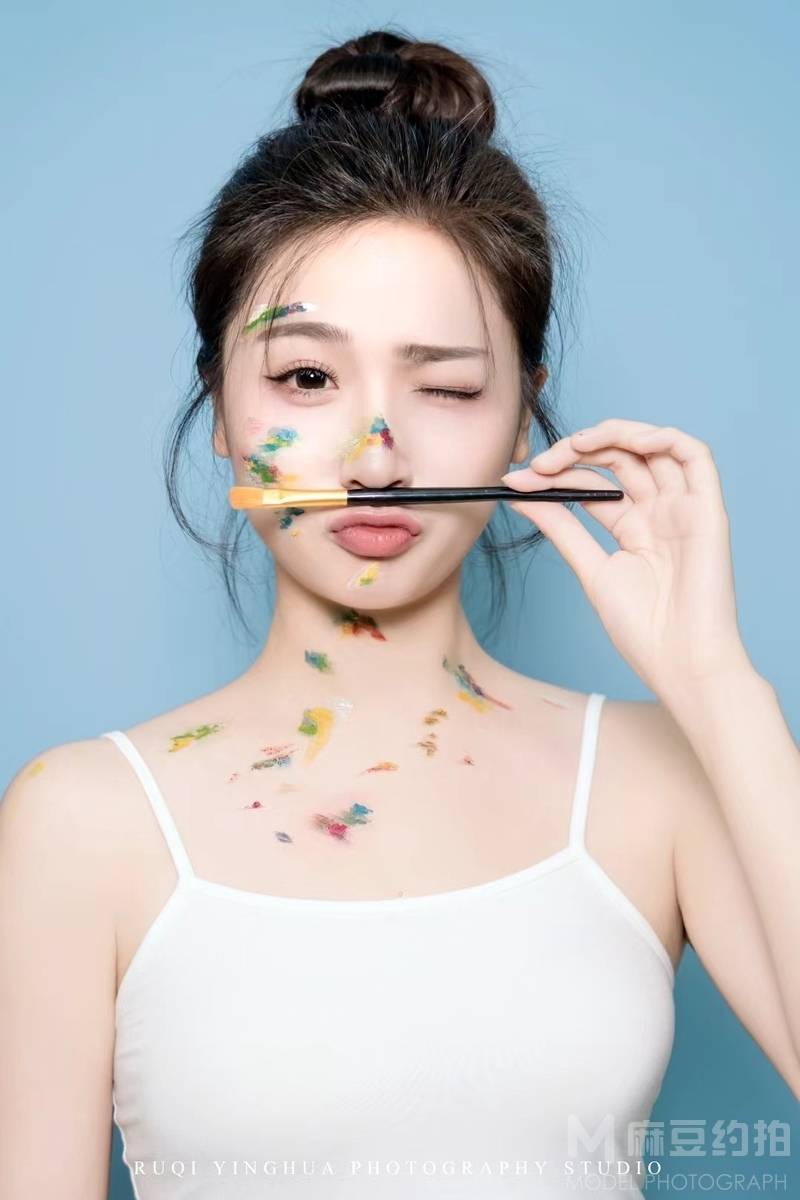 清新模特