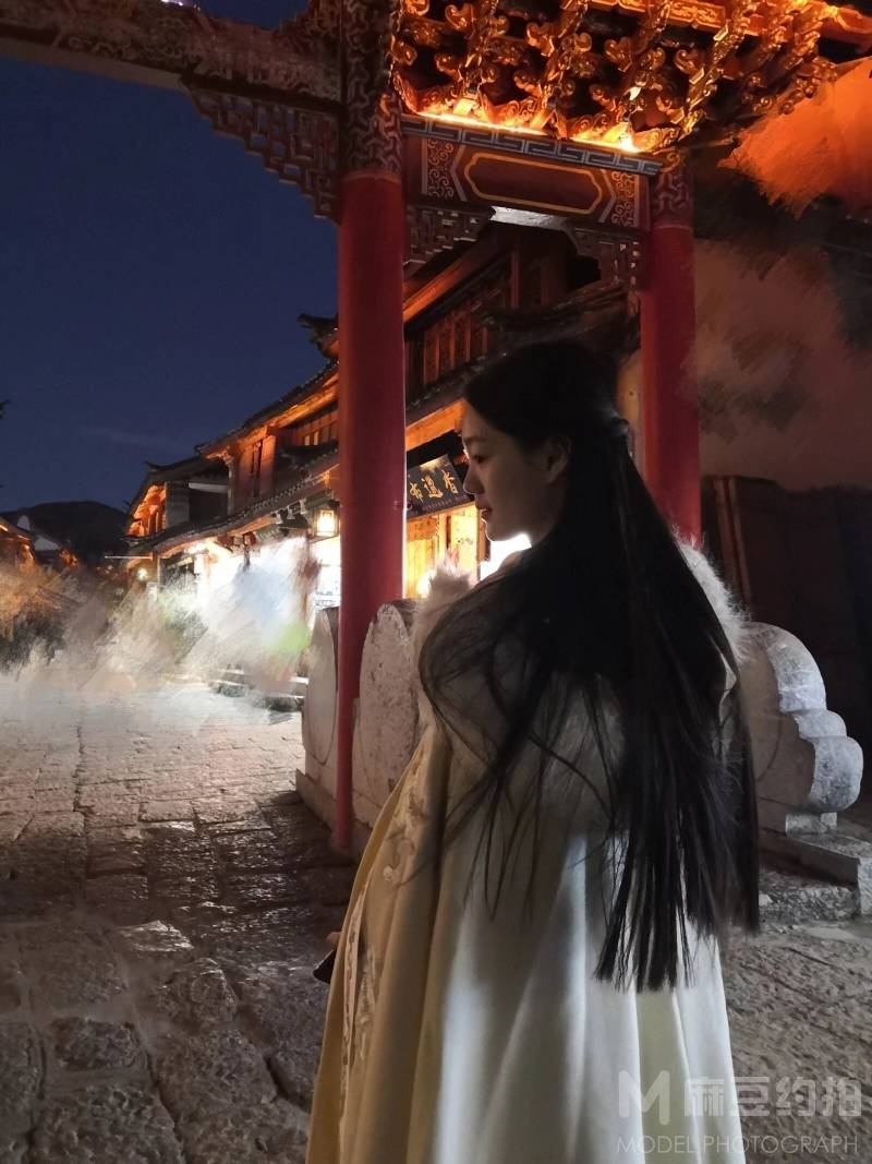 清新模特