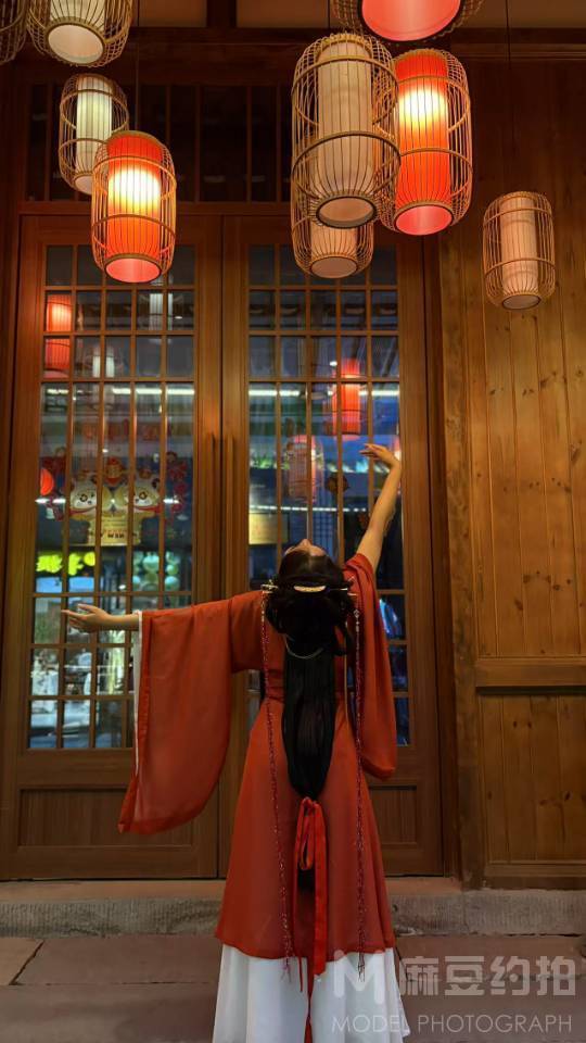 汉服模特