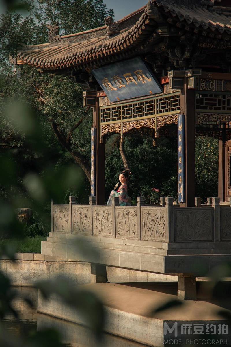 汉服模特