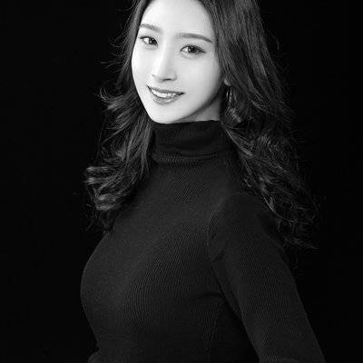 黑白模特