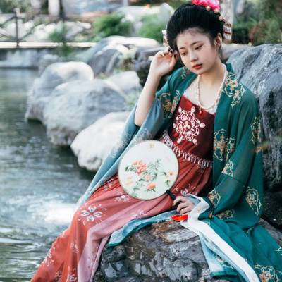 汉服模特