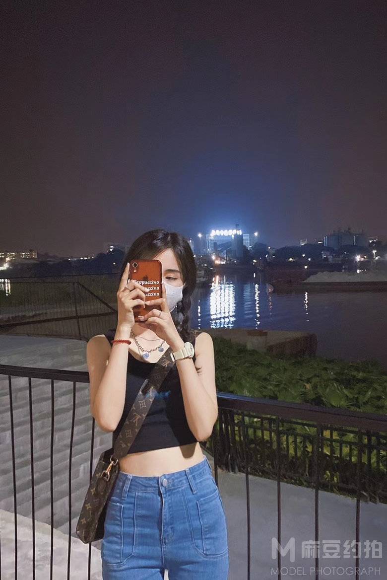 胶片模特