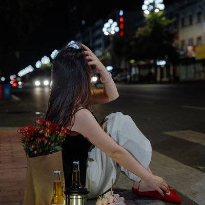 情绪模特