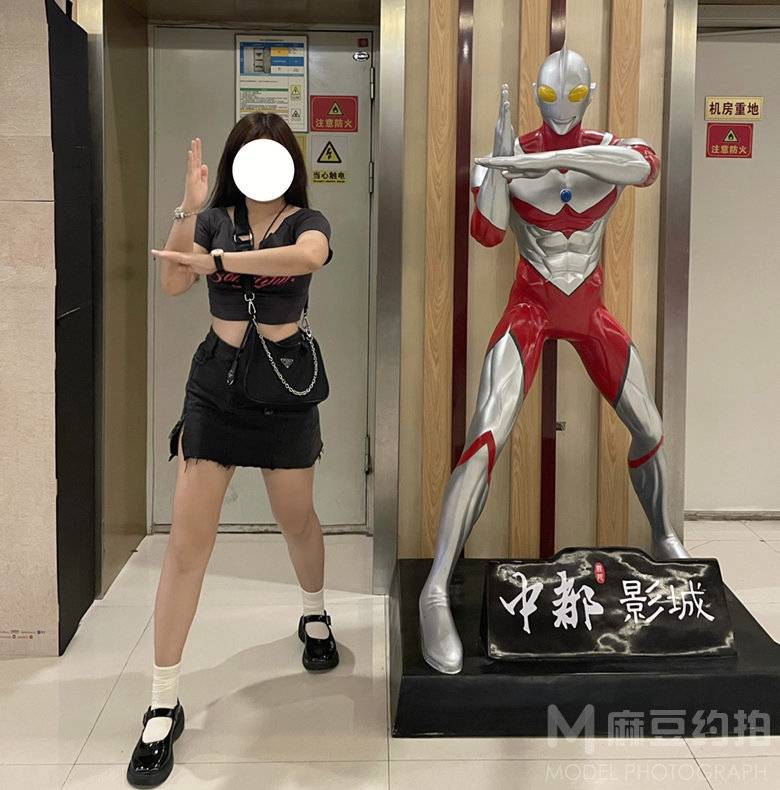 校园模特