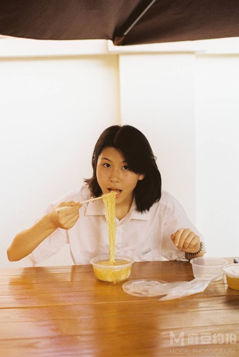 胶片模特