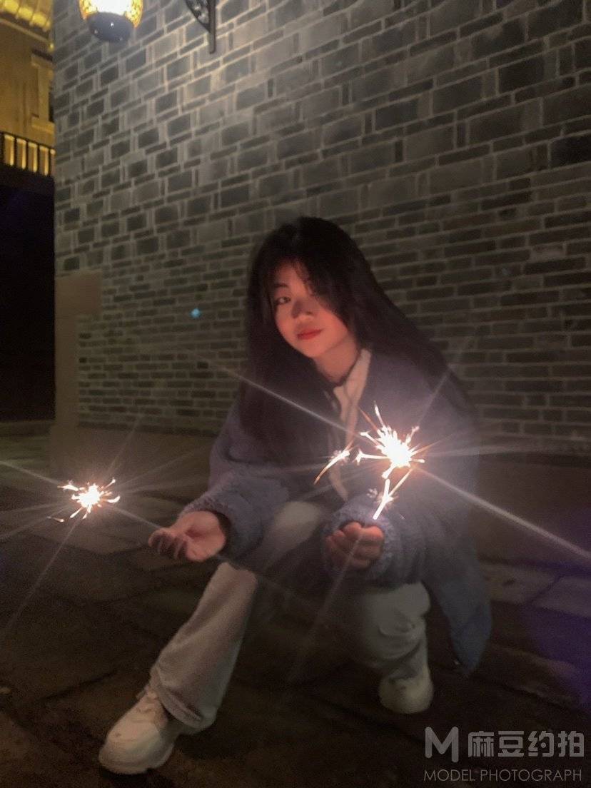 夜景模特