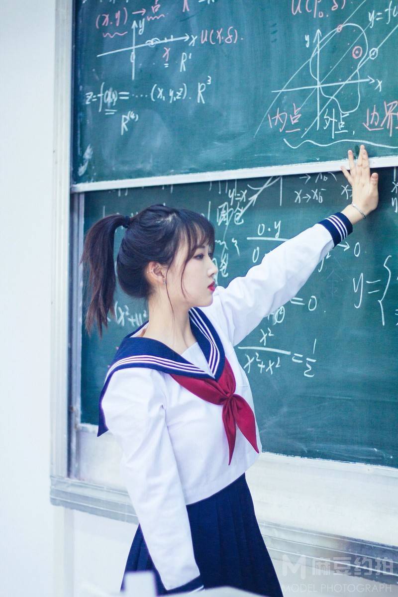 校园模特