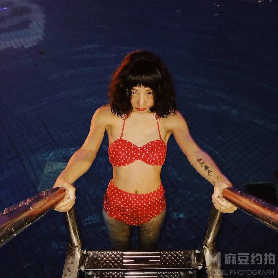 胶片模特