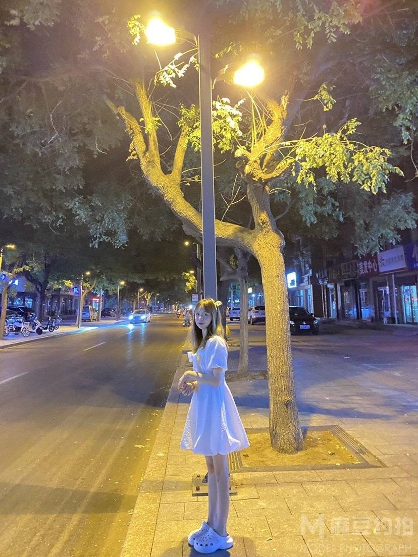 夜景模特