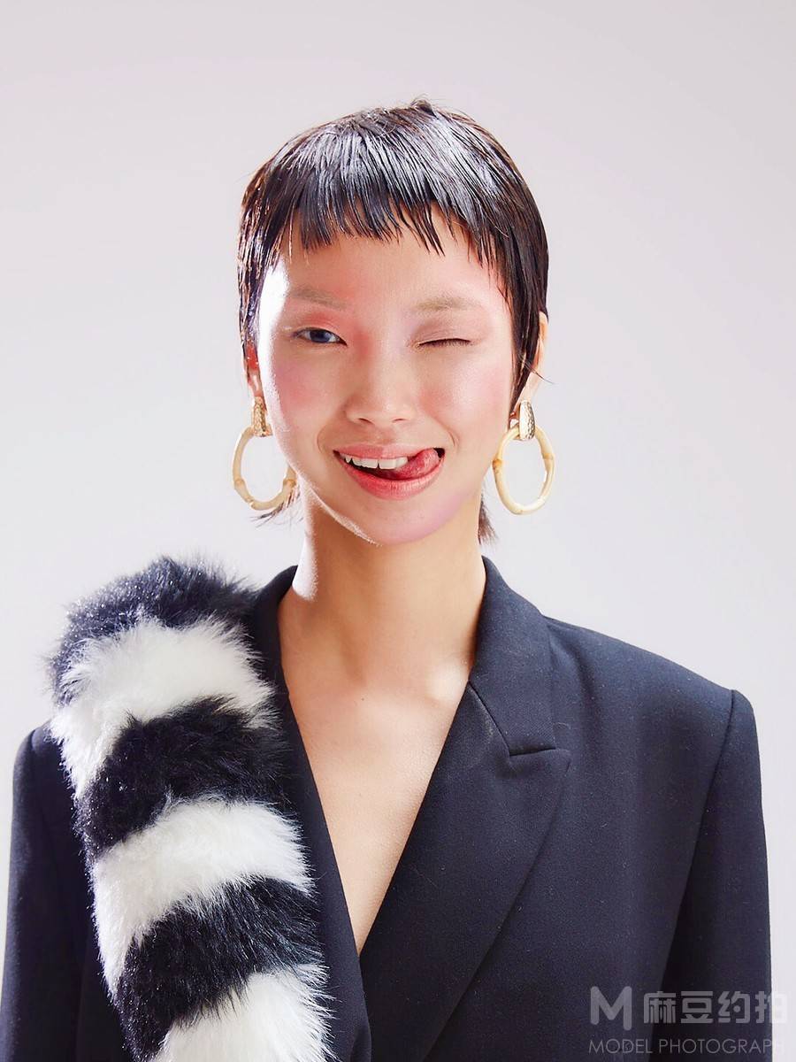 妆容模特