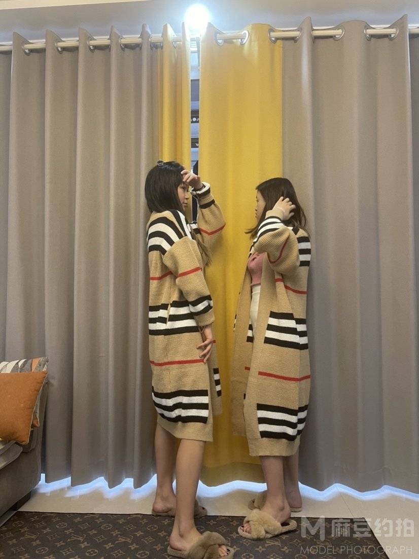 黑白模特