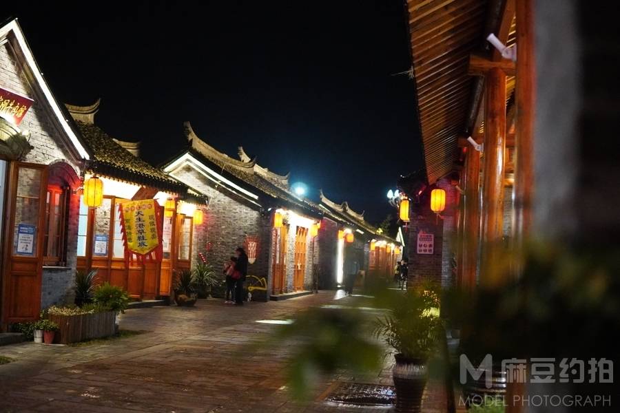 夜景模特