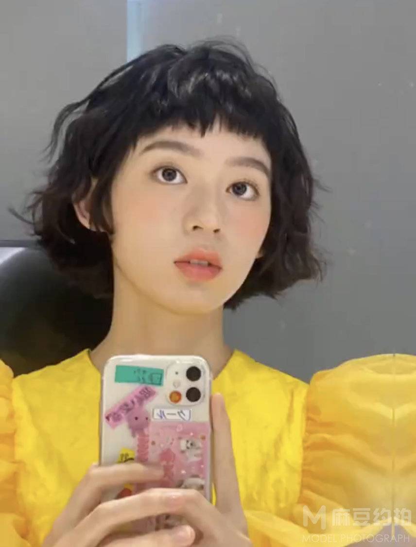清新模特