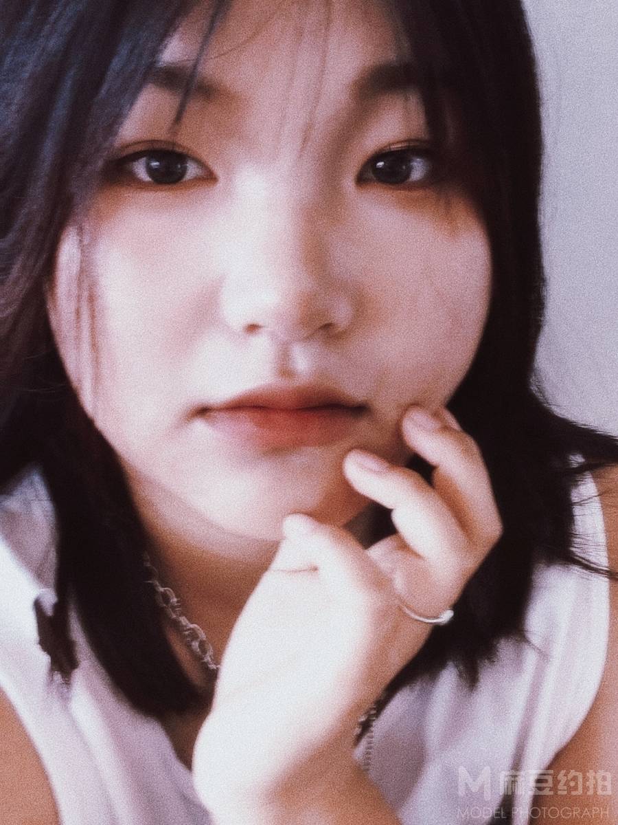 胶片模特