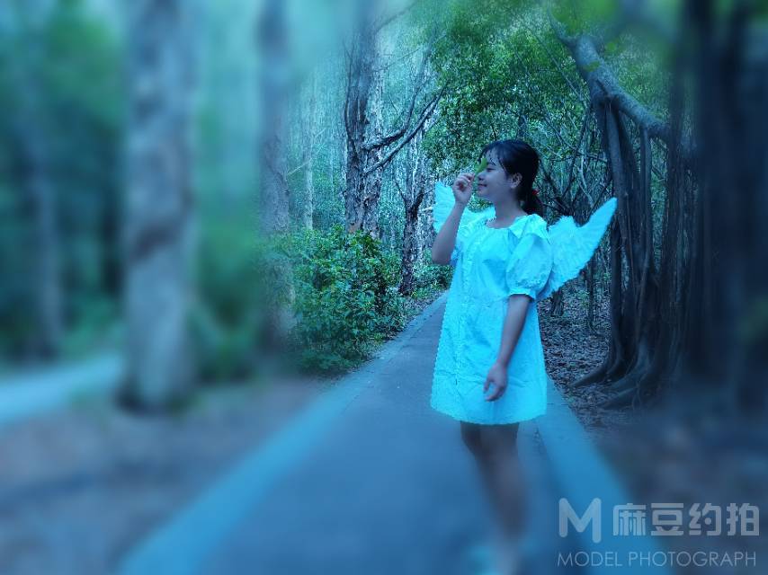 校园模特