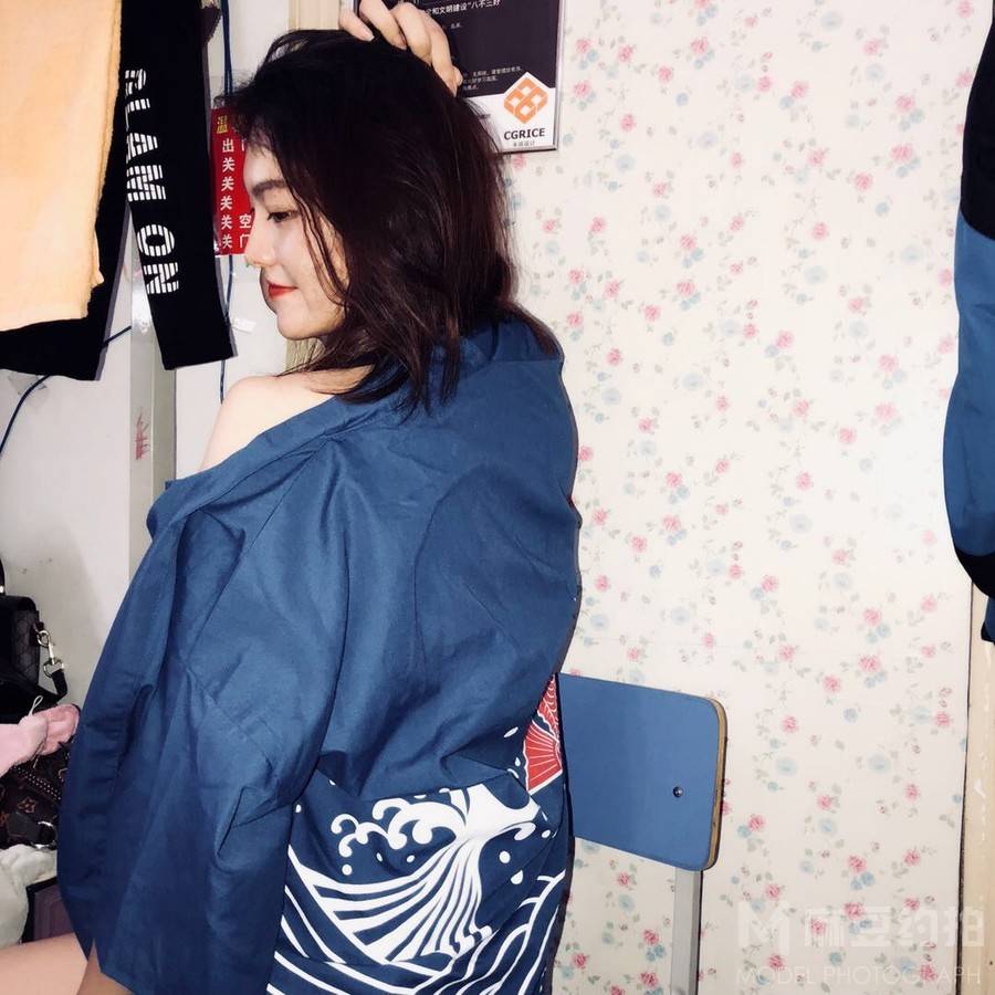 妆容模特