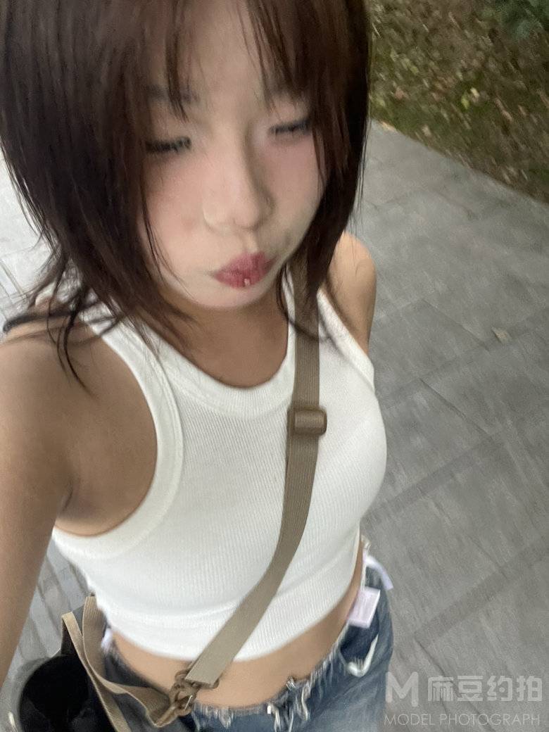 宝丽来模特