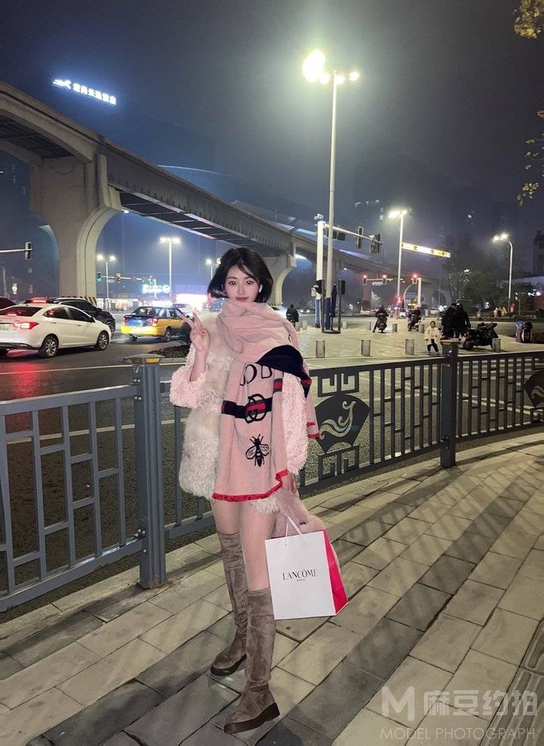 妆容模特