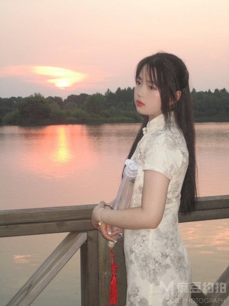民国模特