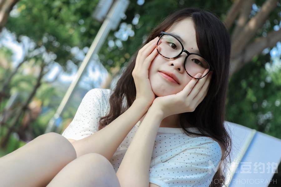 清新模特
