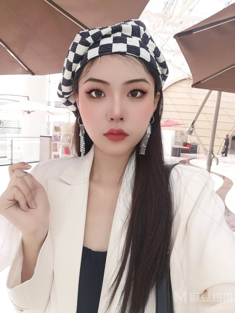 妆容模特