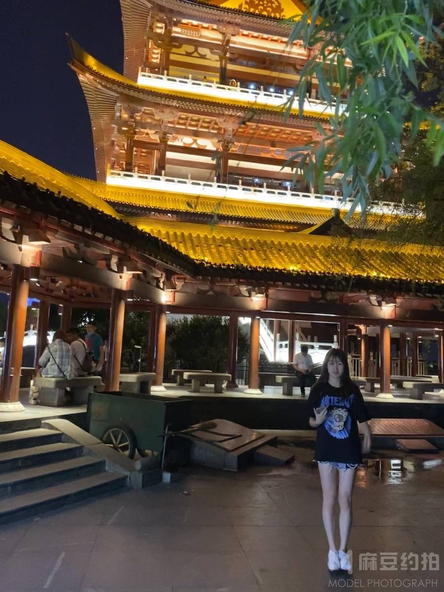 纪实模特