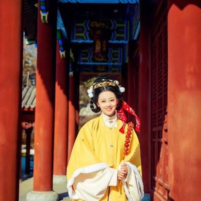 汉服模特