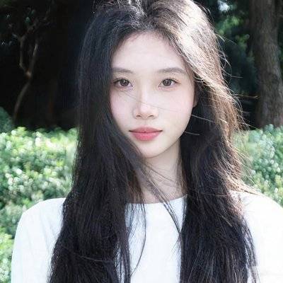 宝丽来模特