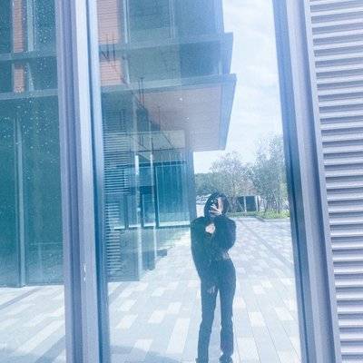 黑白模特
