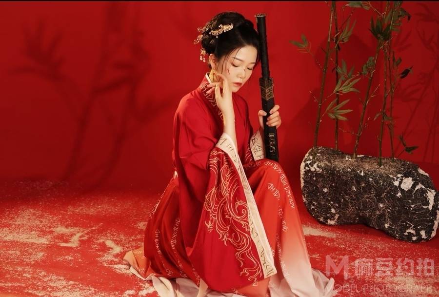 汉服模特