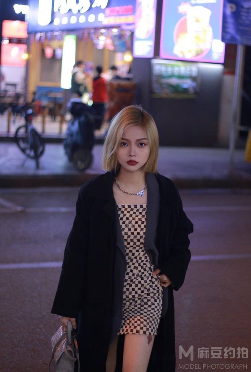 夜景模特