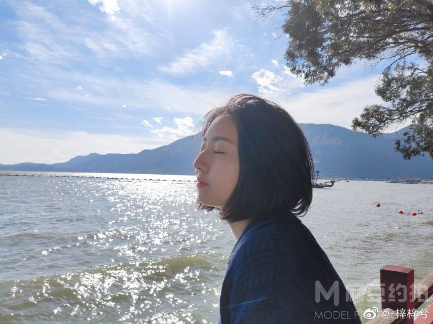 胶片模特