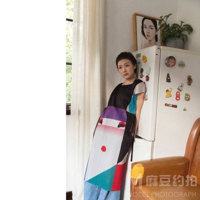 情绪模特