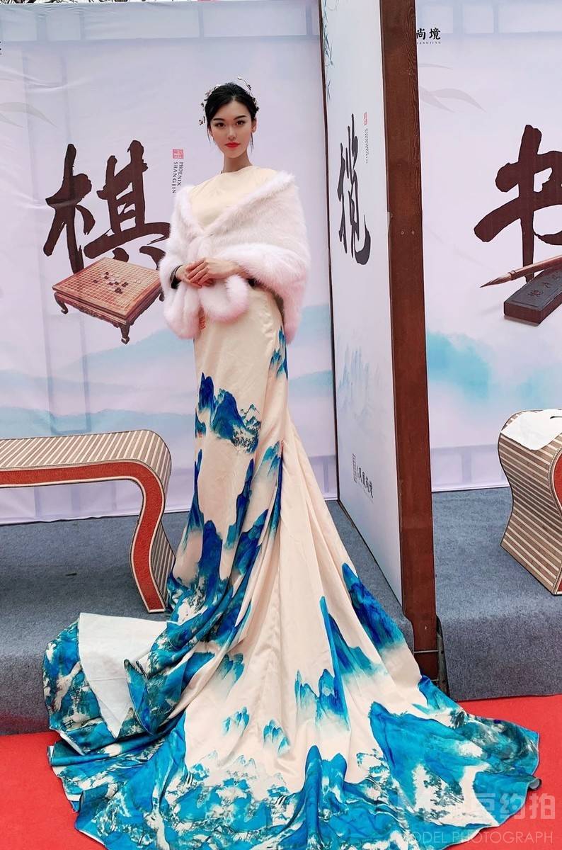 妆容模特