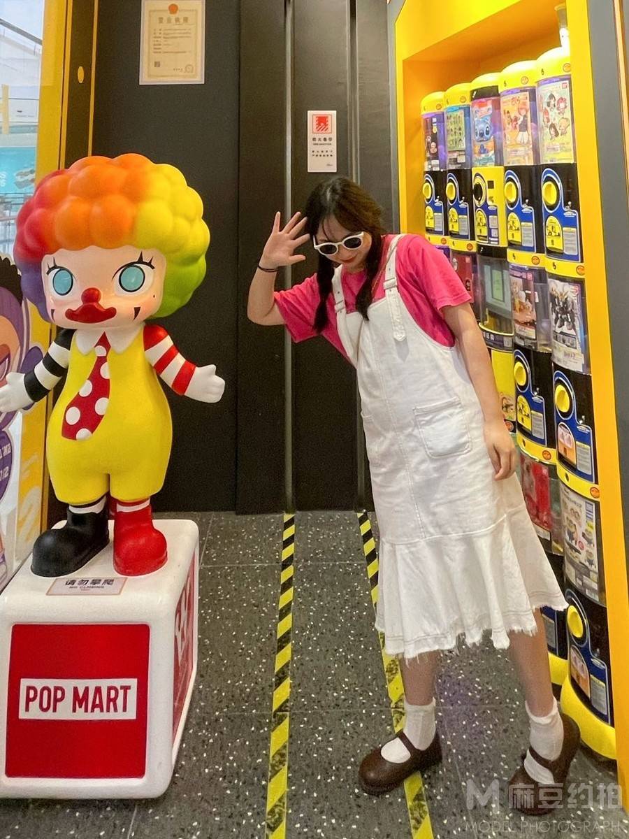 校园模特