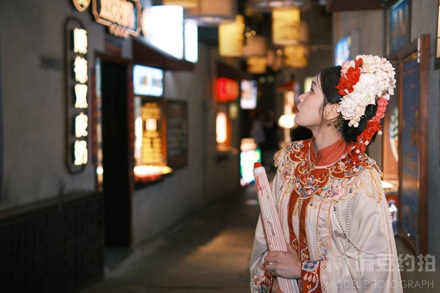 汉服模特