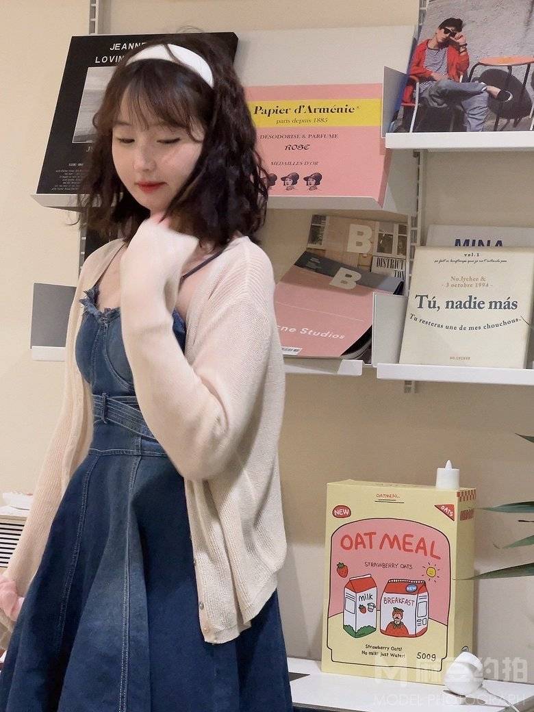 校园模特