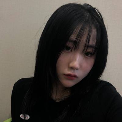 黑白模特