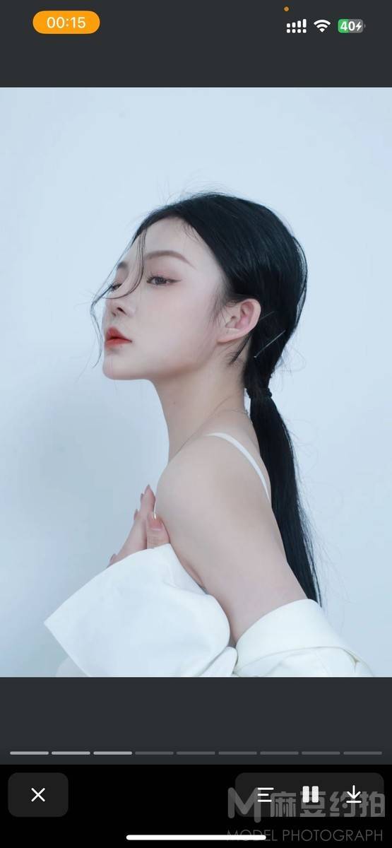 情绪模特