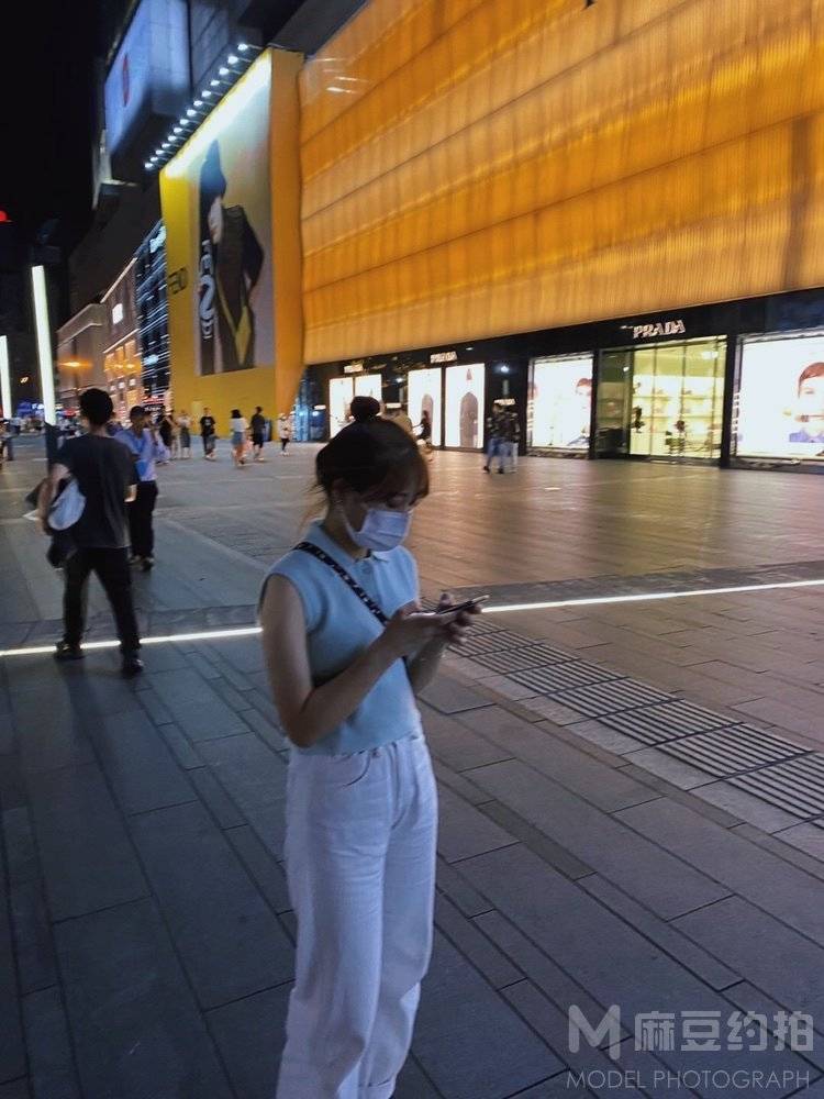妆容模特