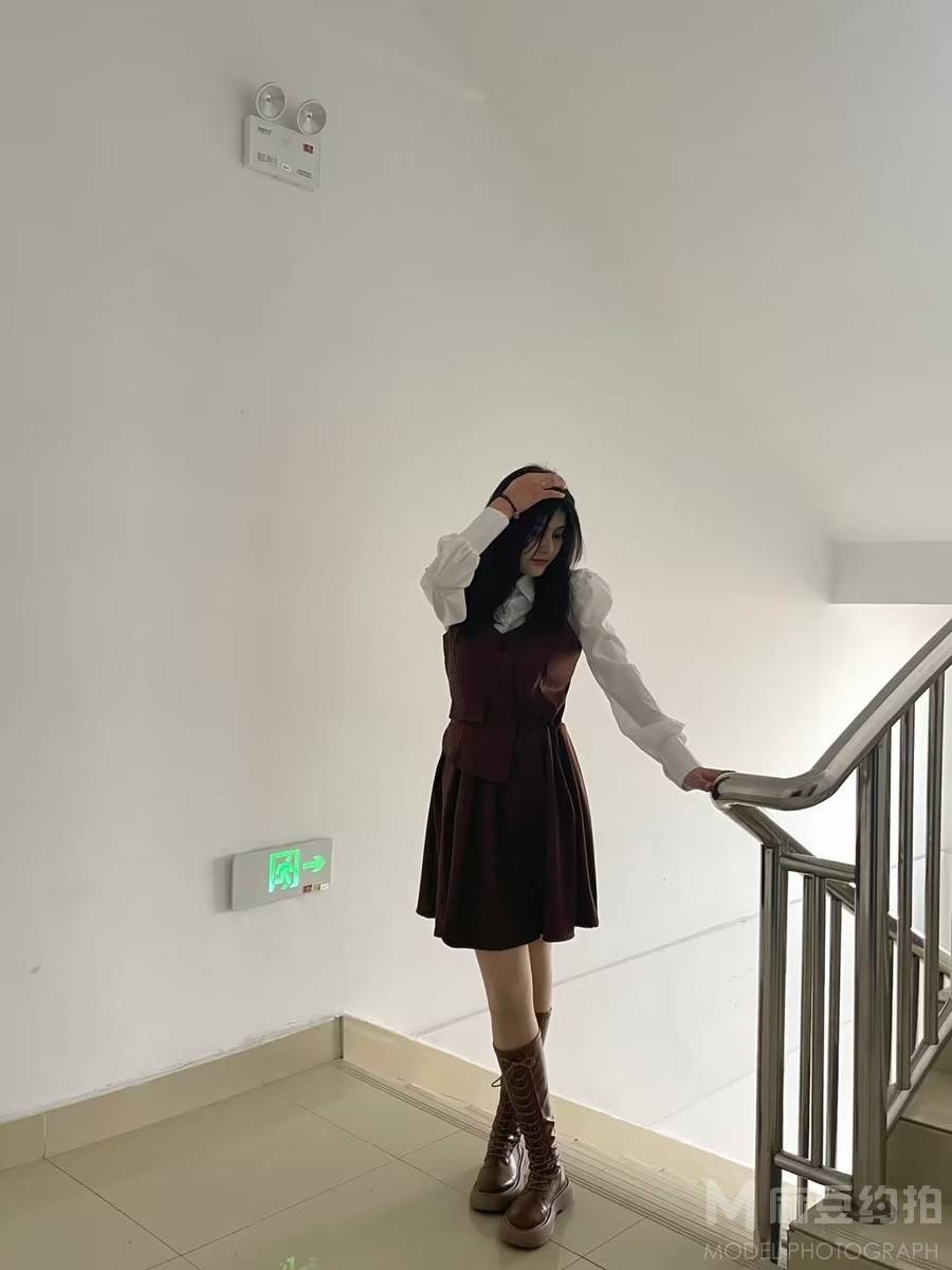 校园模特