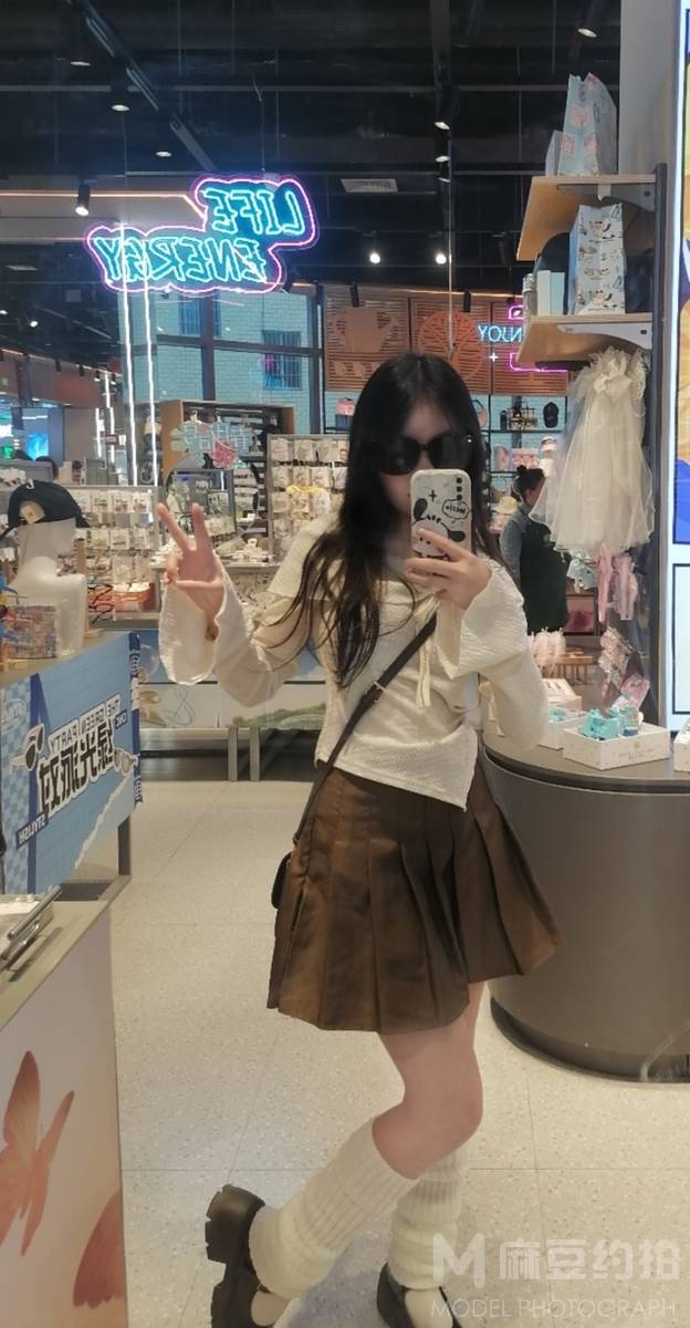 校园模特